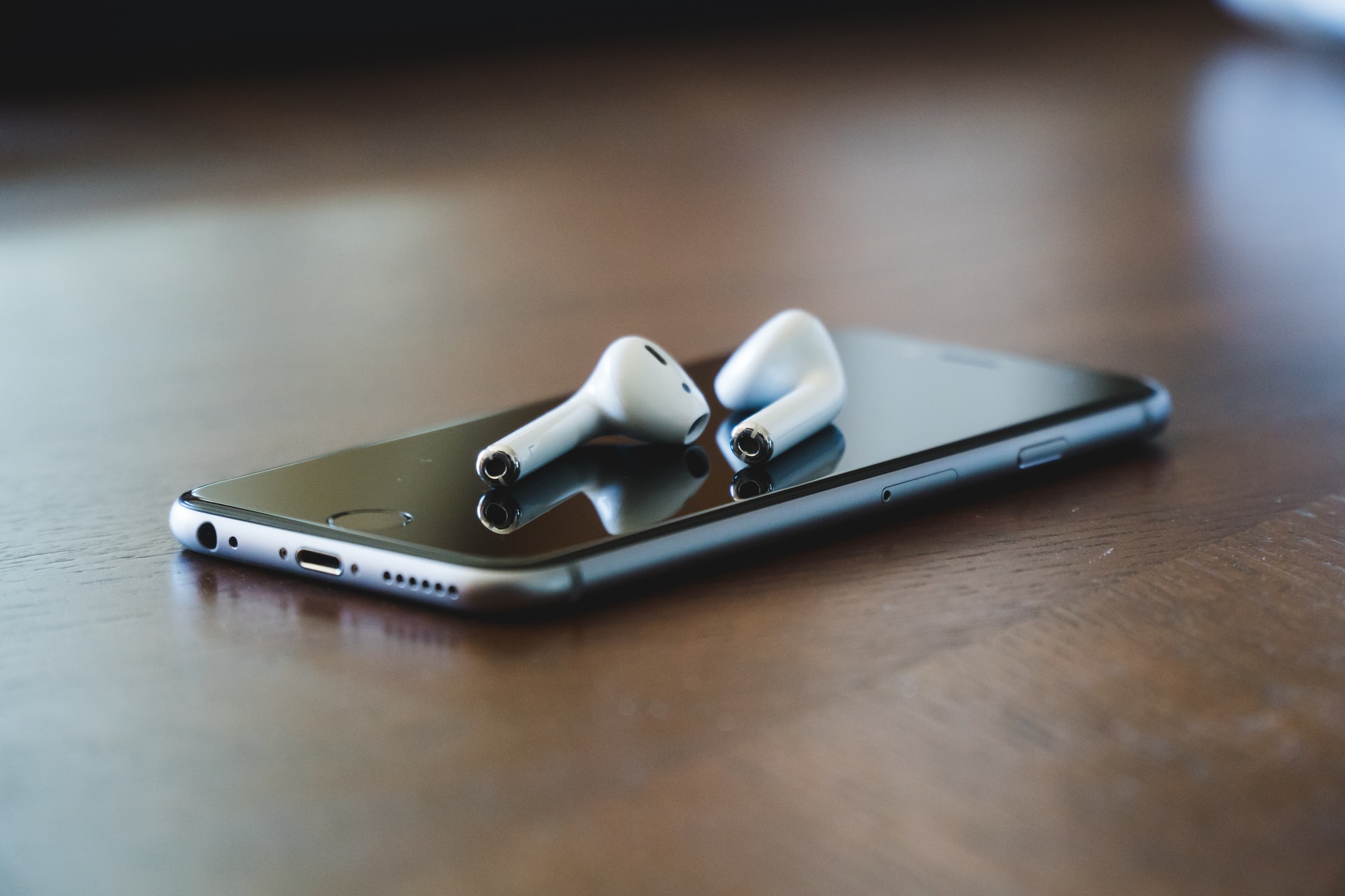 iPhoneで音楽を聴く方法｜音楽の取り込み方や音楽配信アプリを徹底解説