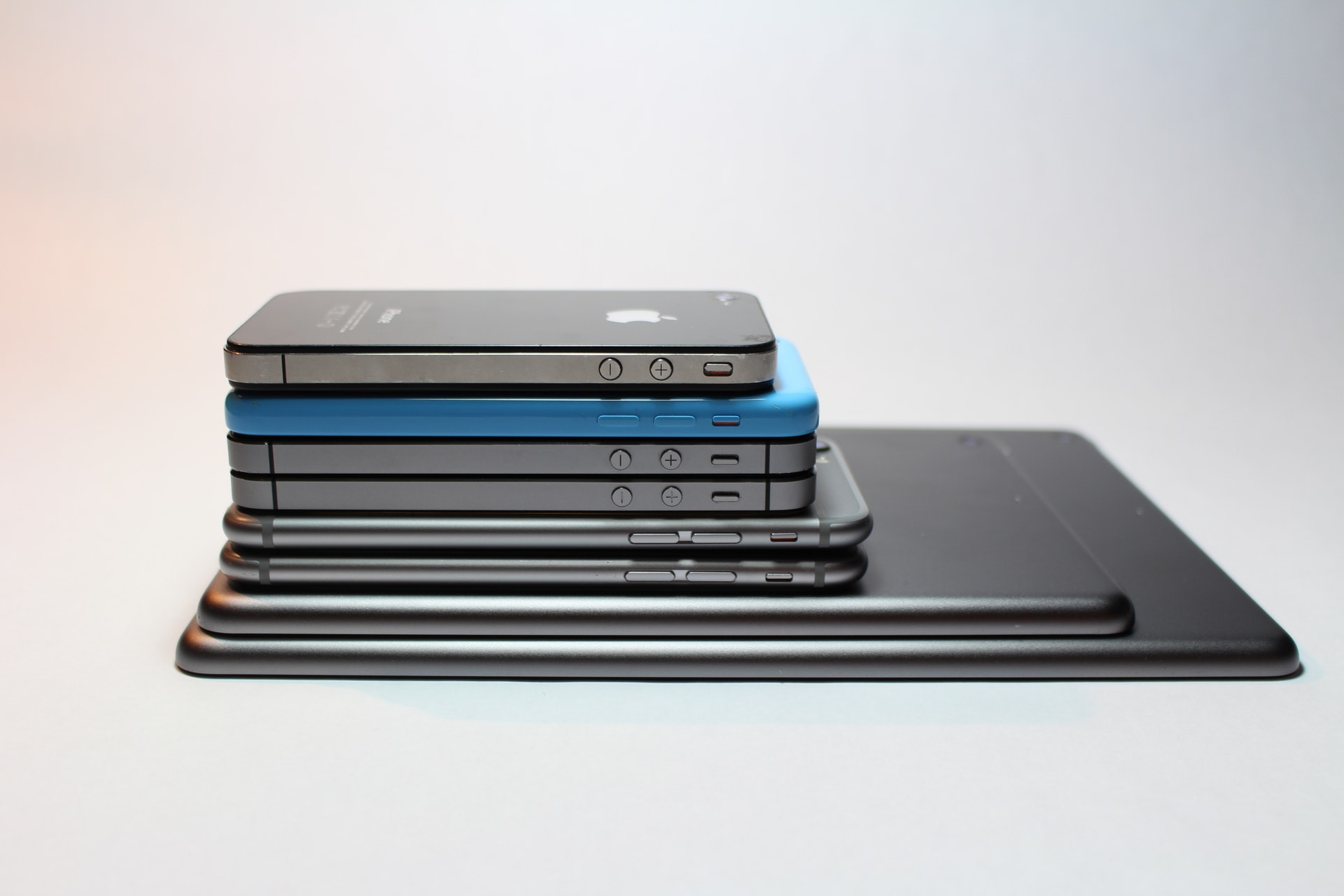 歴代iphoneの画面サイズ インチ数一覧 Iphone過去モデルのケースサイズ比較 Iphone格安sim通信