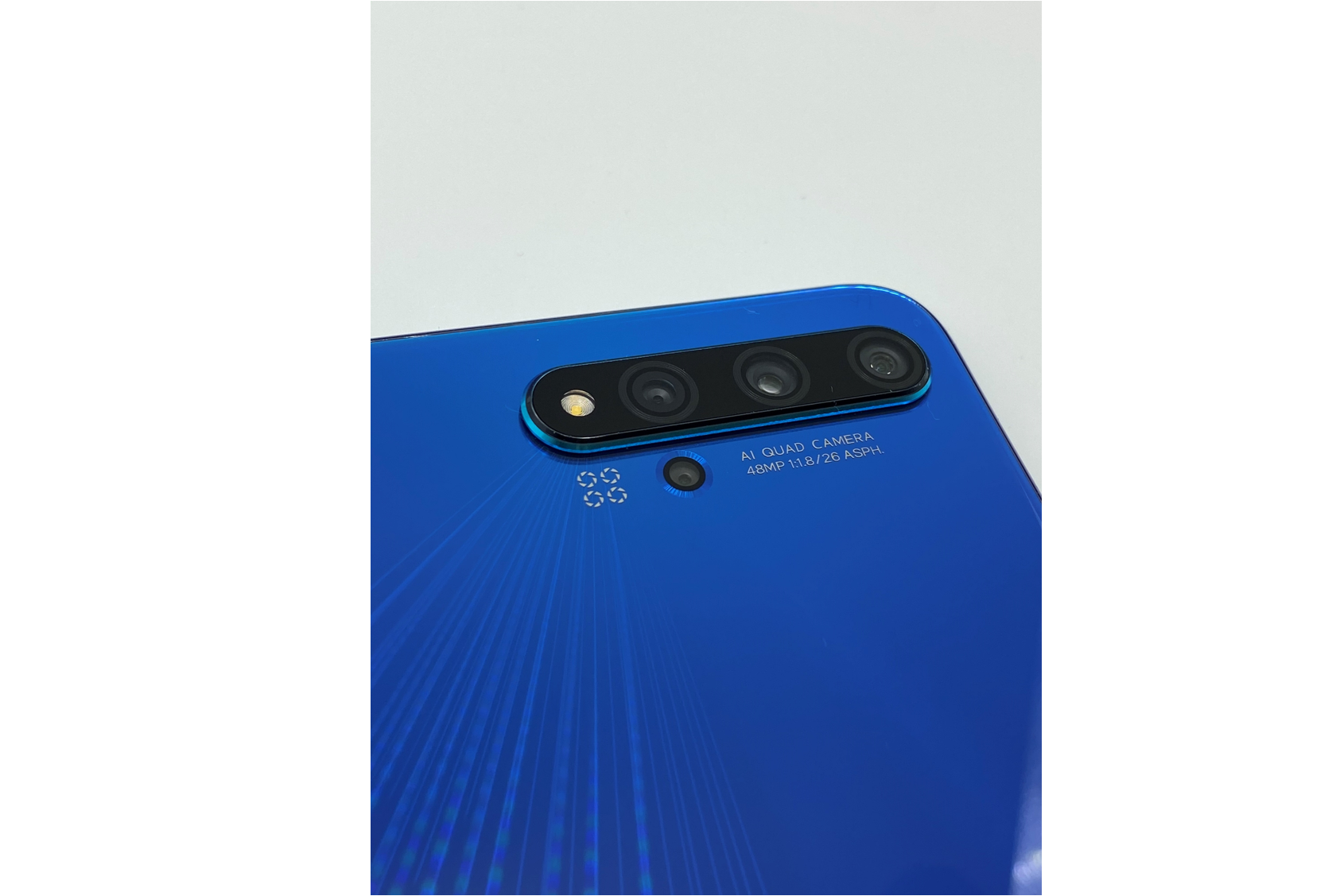 HUAWEI nova 5Tを実機レビュー｜スペック・評価・カメラ性能・価格まとめ | iPhone格安SIM通信