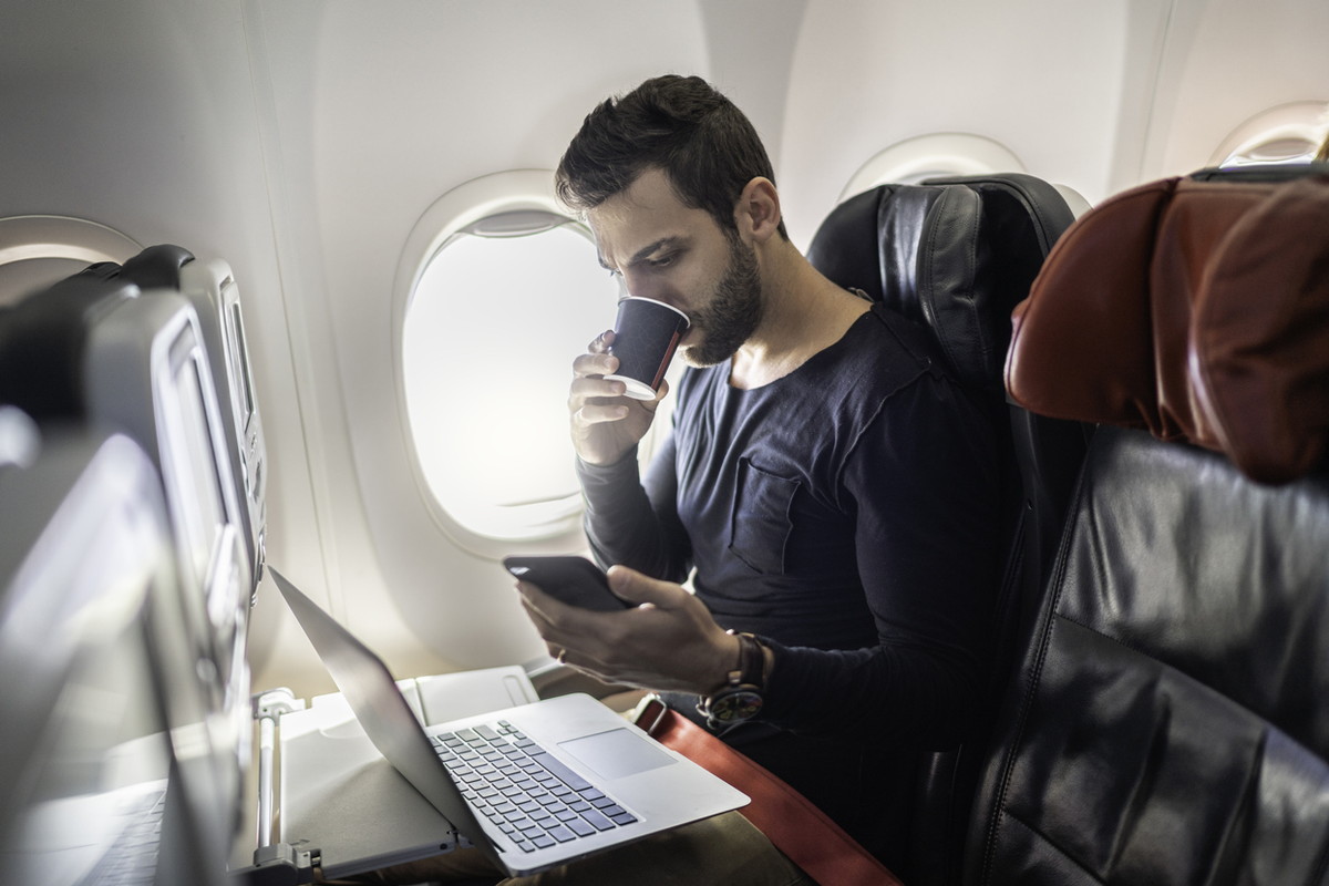 飛行機内のwifi活用方法 無料 有料 接続方法まとめ Iphone格安sim通信