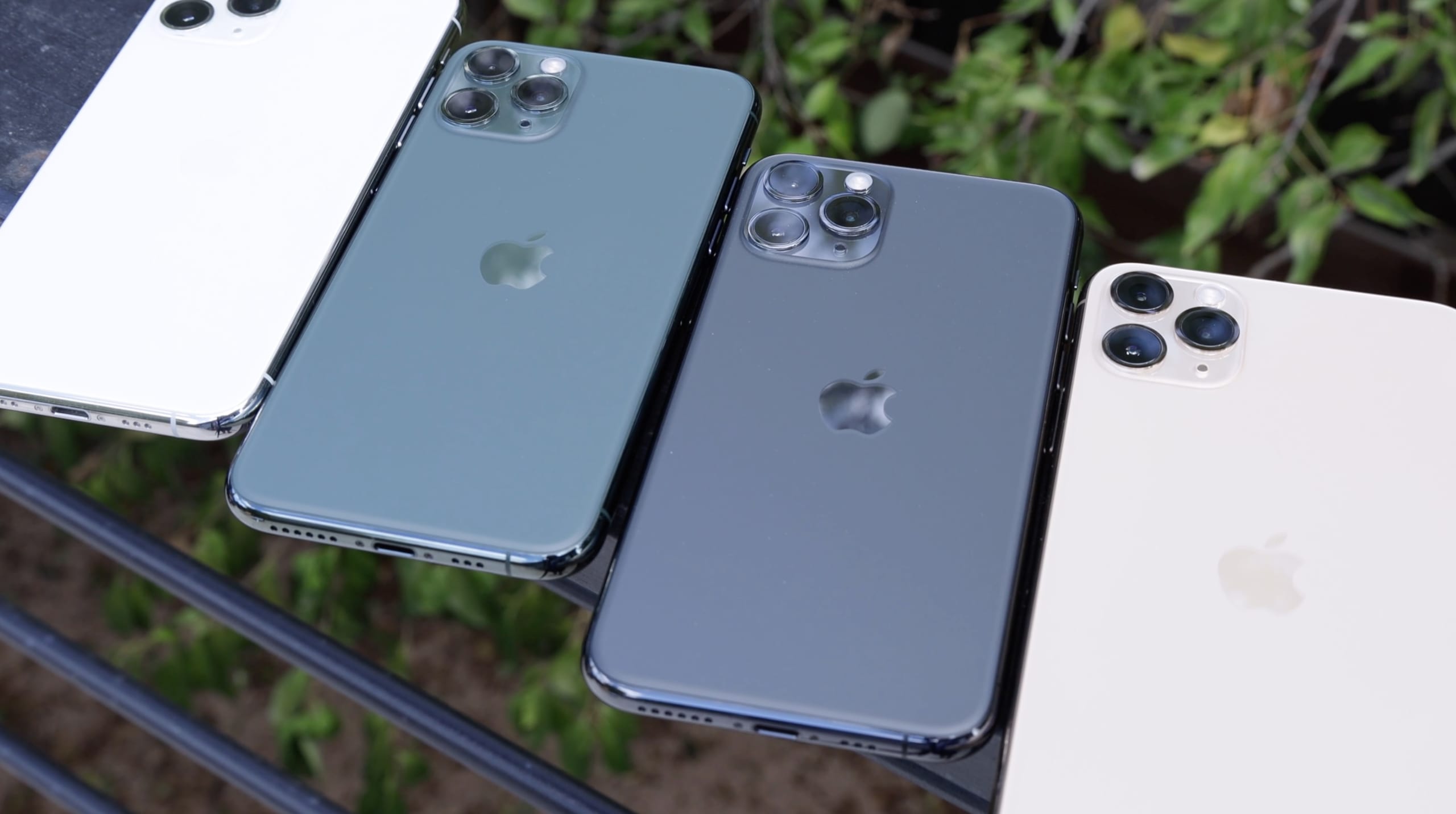 Iphone 12とiphone 12 Miniを比較 サイズ カメラ性能の違い どちらが人気 Iphone格安sim通信