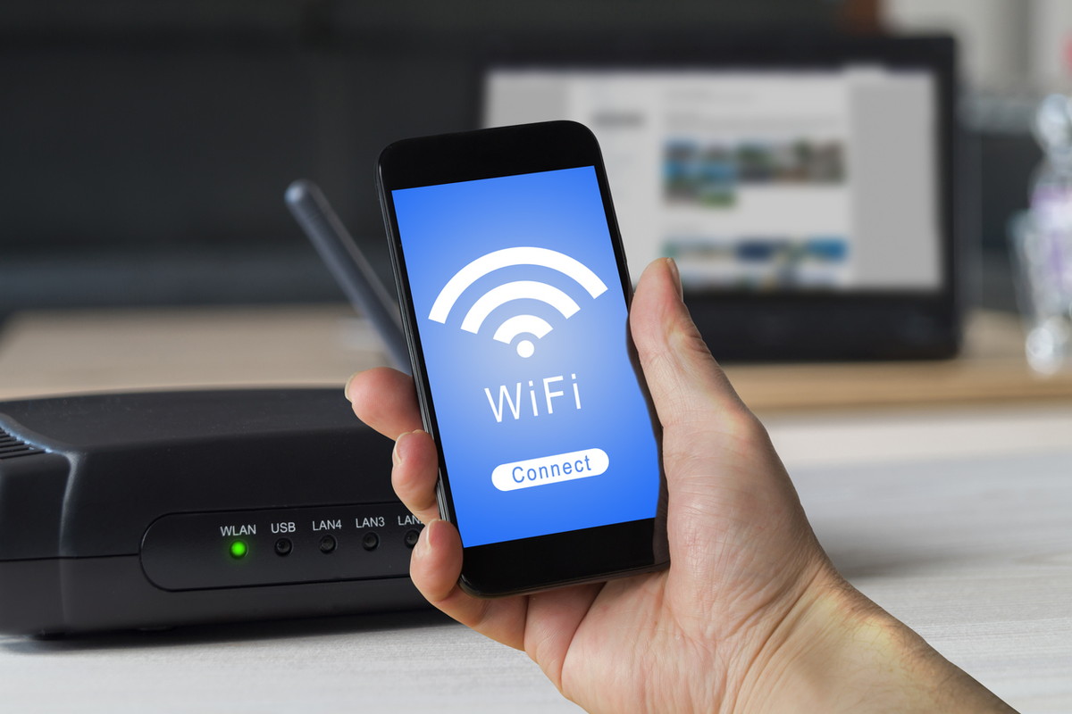 WiFiで速度が速いのは?おすすめのポケットWiFi・光回線を紹介